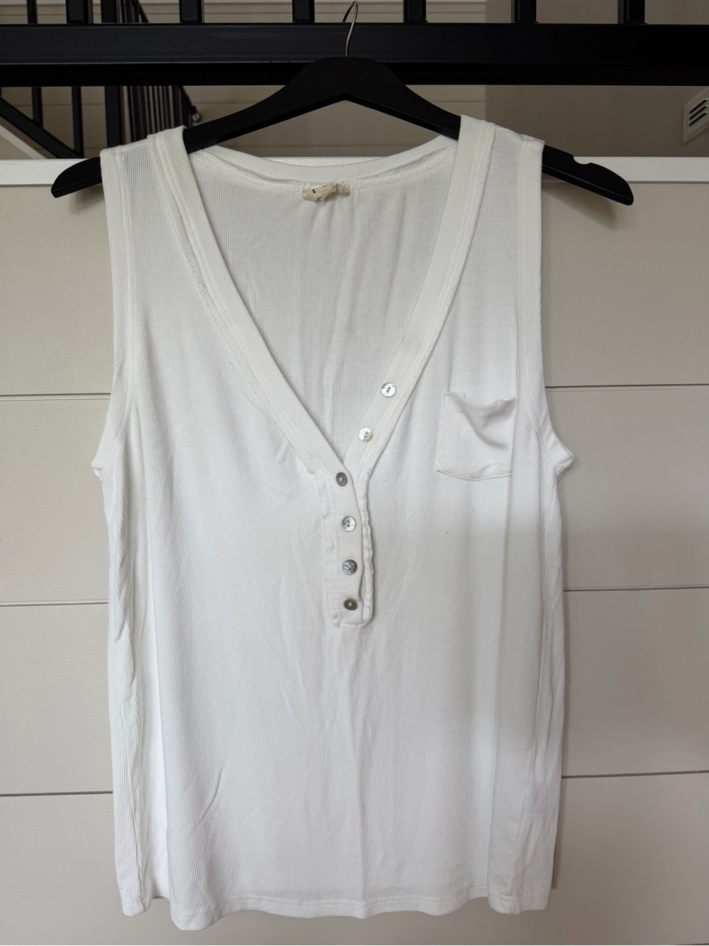 POL Sleeveless V-Neck Button Tank Top - White